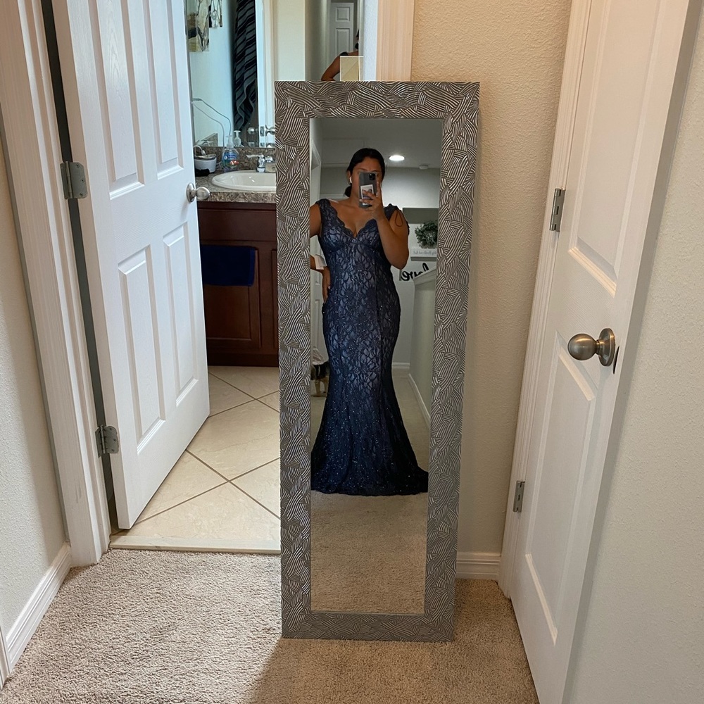 Never worn! Stunning mermaid dress! breathtaking!!